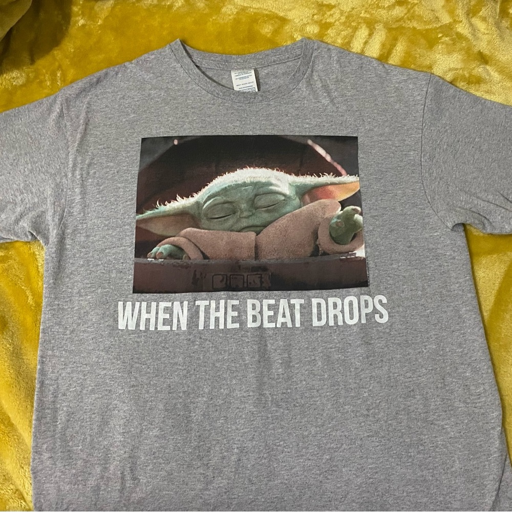 Baby Yoda Shirt - Picture 3 of 3